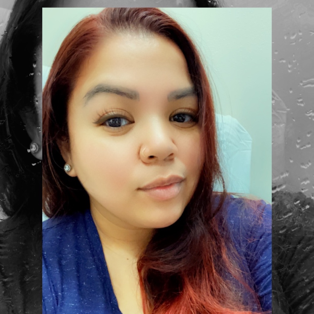 Meet your Posher, Yaneli